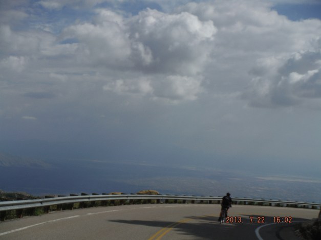 07-22 He is flying thru here that is Tucson ahead.