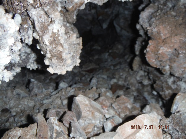 07-27 There are natural Geodes in the ceiling and sides of the walls.